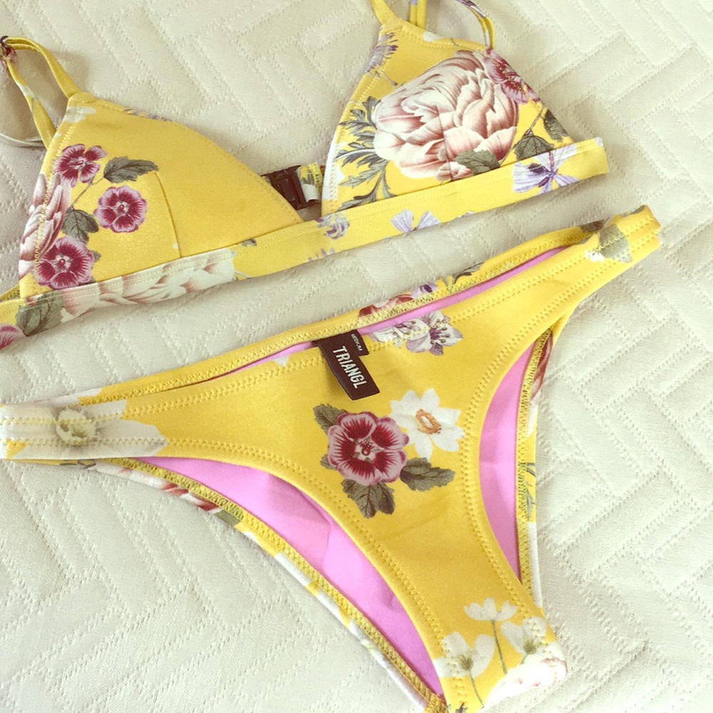 Authentic Triangl Bikini (small top, med bottoms)